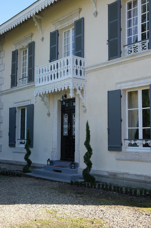 Le Chalet De Luxe Bed & Breakfast Saint-Severin Exterior photo