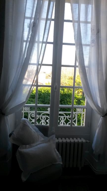 Le Chalet De Luxe Bed & Breakfast Saint-Severin Room photo