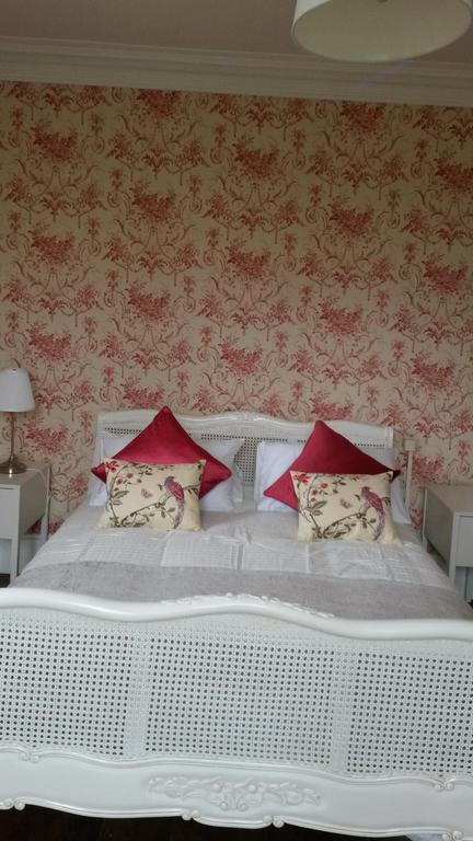 Le Chalet De Luxe Bed & Breakfast Saint-Severin Exterior photo