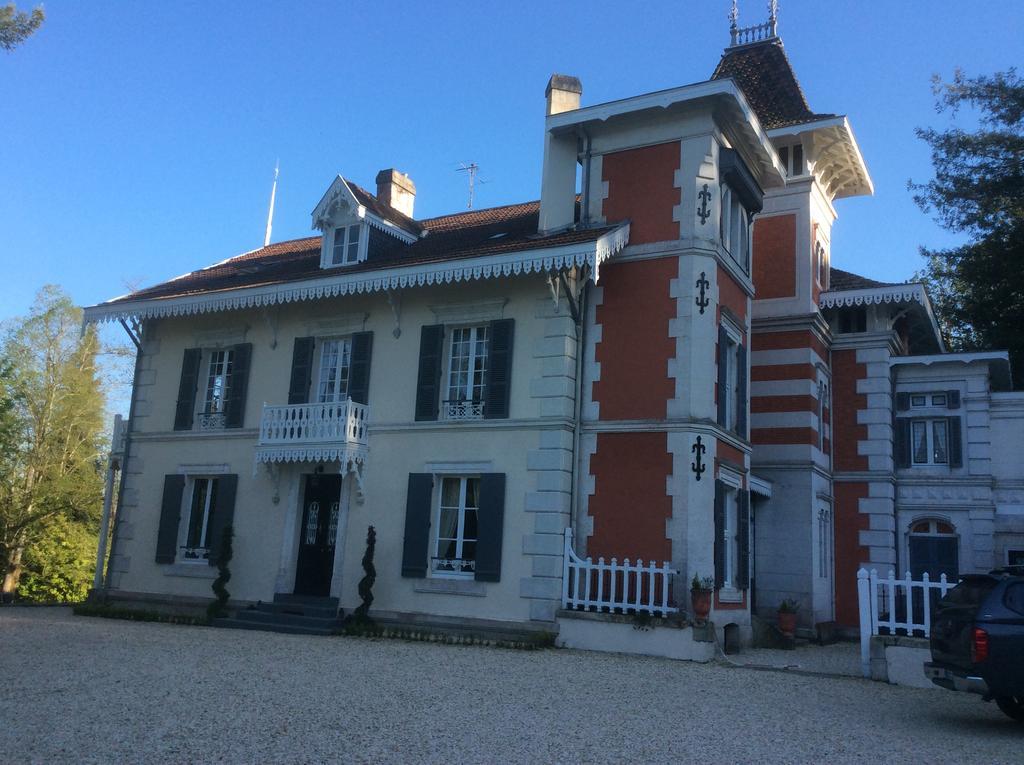 Le Chalet De Luxe Bed & Breakfast Saint-Severin Exterior photo
